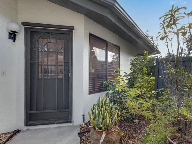 10088 Laurelwood Place, Boynton Beach, FL 33437