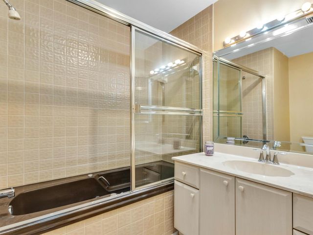 10088 Laurelwood Place, Boynton Beach, FL 33437