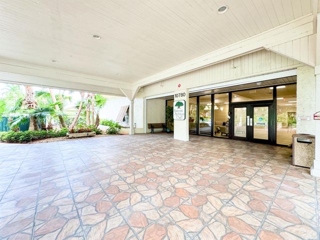 10088 Laurelwood Place, Boynton Beach, FL 33437