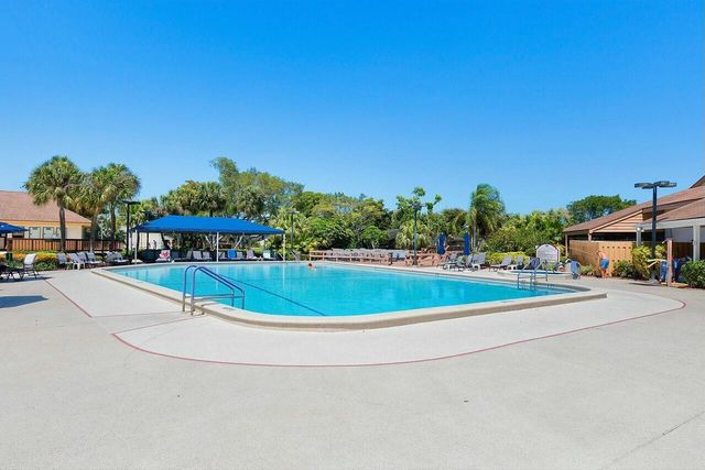 10088 Laurelwood Place, Boynton Beach, FL 33437