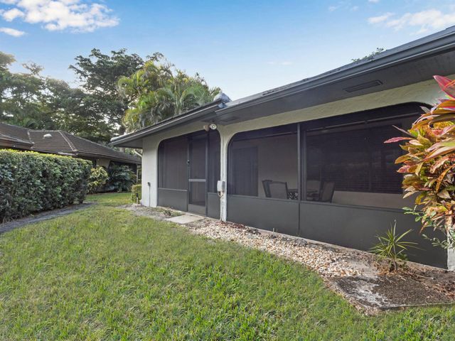 10088 Laurelwood Place, Boynton Beach, FL 33437