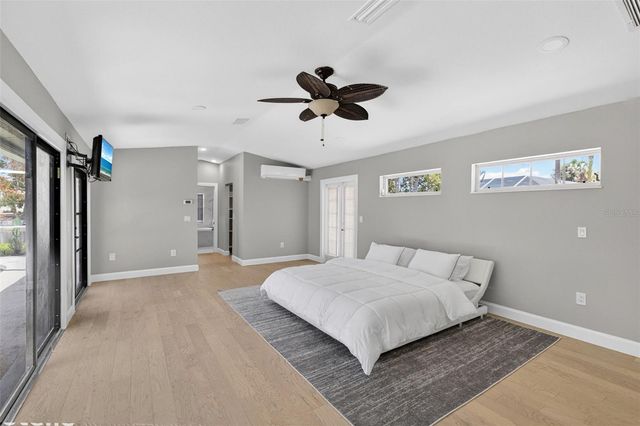 5073 HIGEL AVENUE, Sarasota, FL 34242