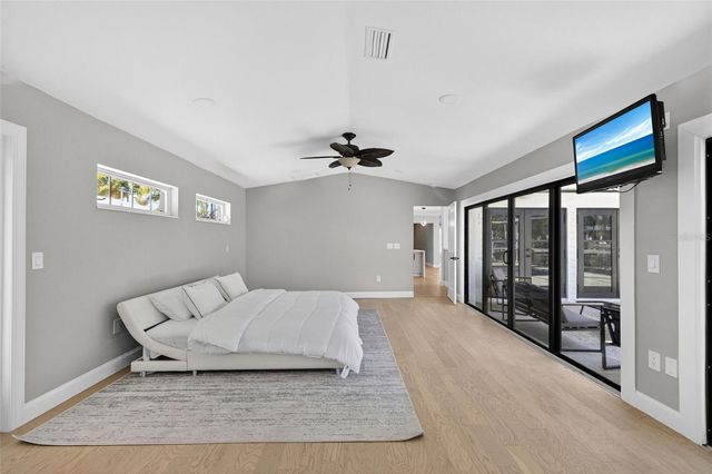 5073 HIGEL AVENUE, Sarasota, FL 34242
