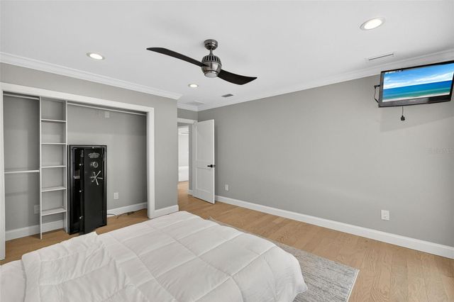 5073 HIGEL AVENUE, Sarasota, FL 34242