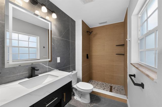 5073 HIGEL AVENUE, Sarasota, FL 34242