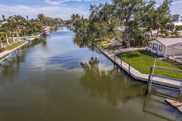 5073 HIGEL AVENUE, Sarasota, FL 34242