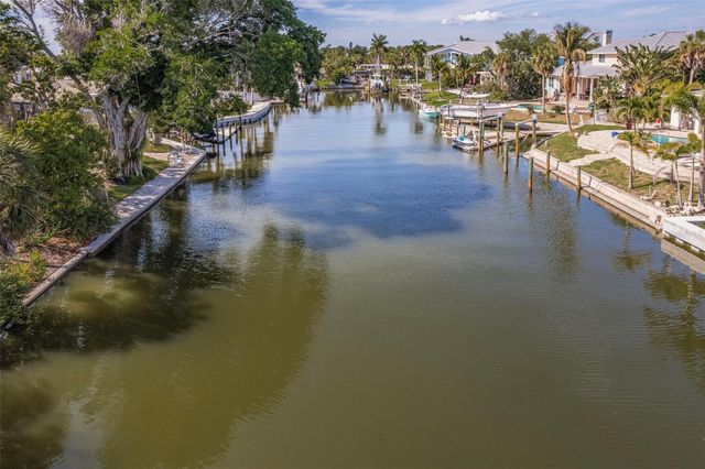 5073 HIGEL AVENUE, Sarasota, FL 34242