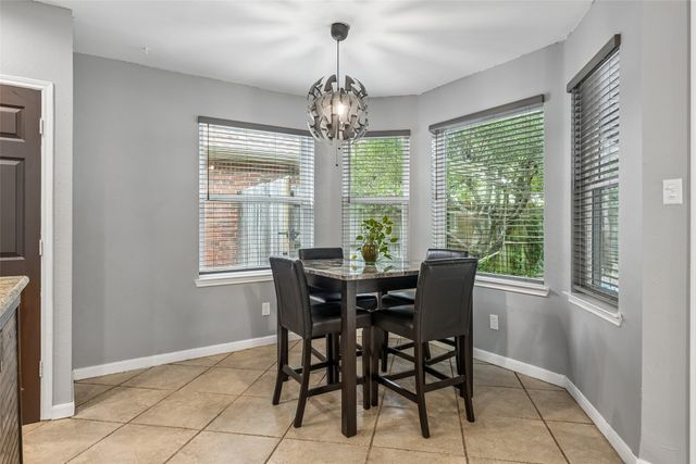 2225 Chapel Downs Drive, Arlington, TX 76017