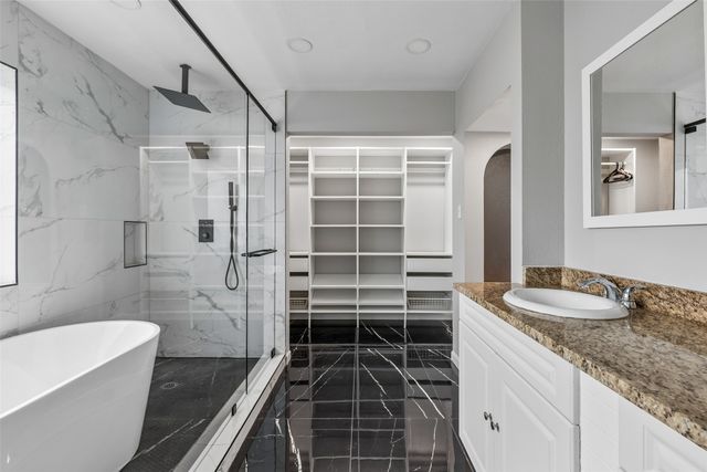 2225 Chapel Downs Drive, Arlington, TX 76017