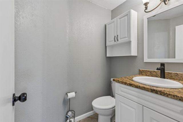 2225 Chapel Downs Drive, Arlington, TX 76017