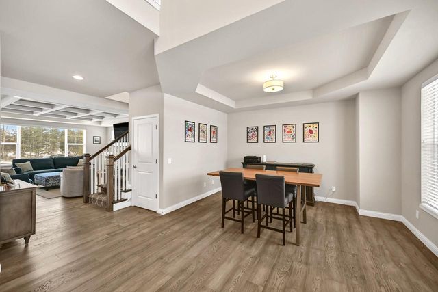 8130 W Mourning Dove LANE, Mequon, WI 53097