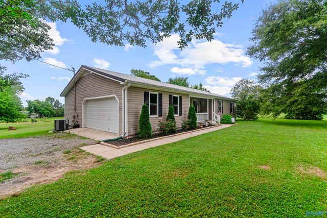 11 Ellis Private Drive, Hartselle, AL 35640