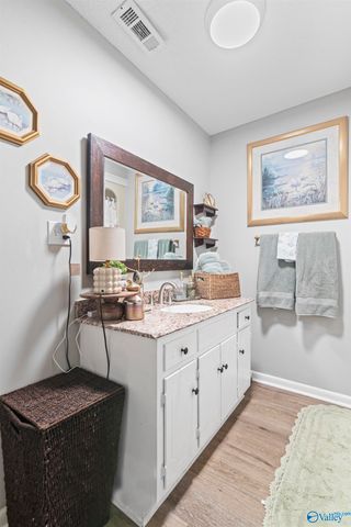 11 Ellis Private Drive, Hartselle, AL 35640