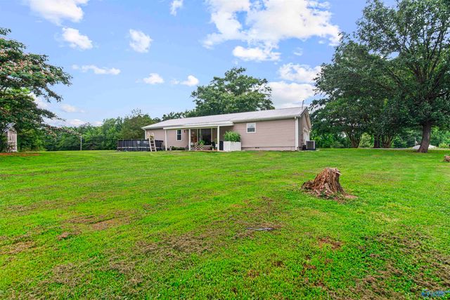 11 Ellis Private Drive, Hartselle, AL 35640