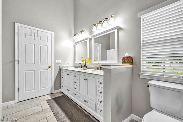 5304 Lake Forest Reserve Lane, Brunswick, OH 44212