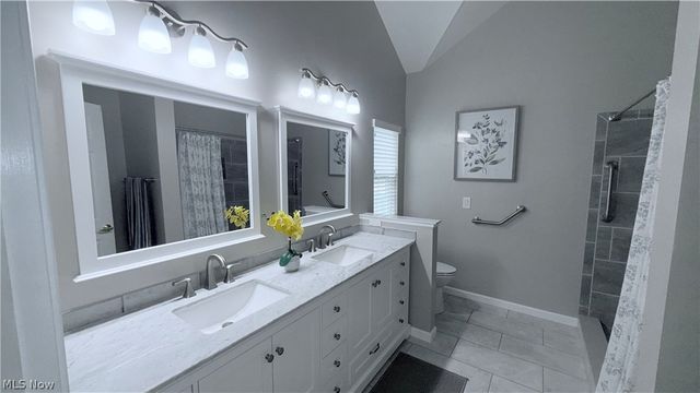 5304 Lake Forest Reserve Lane, Brunswick, OH 44212