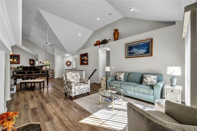 5304 Lake Forest Reserve Lane, Brunswick, OH 44212