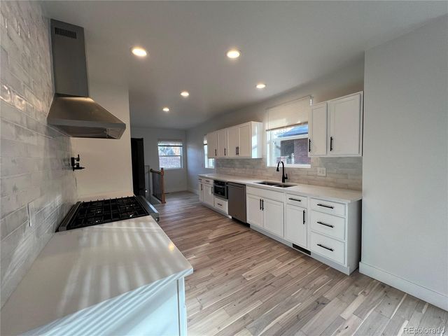 1572 Garfield Street, Denver, CO 80206