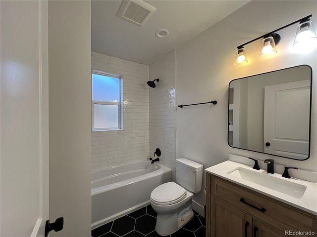 1572 Garfield Street, Denver, CO 80206