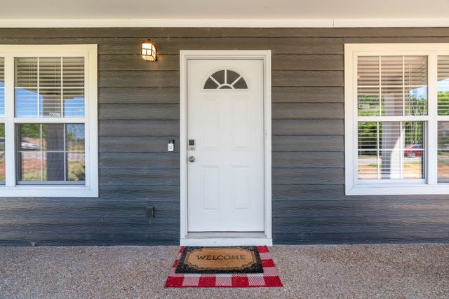 226 Treutland Ave, Nashville, TN 37207