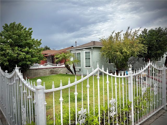 3929 E 56th Street, Maywood, CA 90270