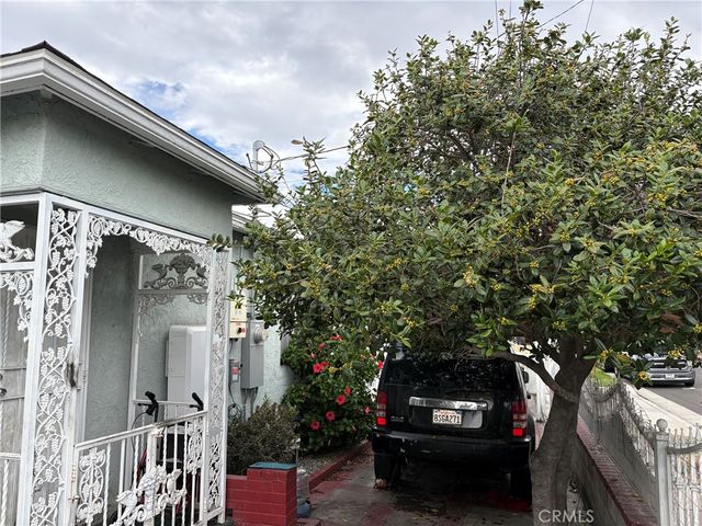 3929 E 56th Street, Maywood, CA 90270