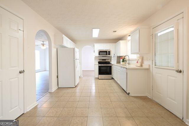 165 Towler Shoals Drive, Loganville, GA 30052
