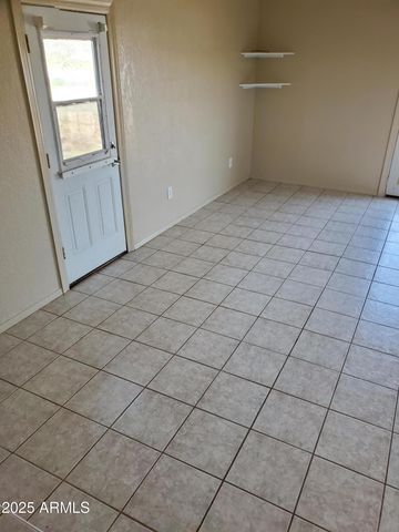 240 E OAK Street, Huachuca City, AZ 85616