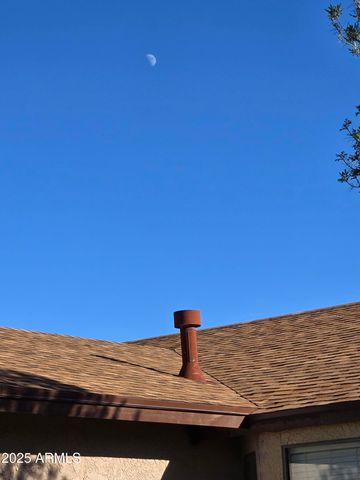 240 E OAK Street, Huachuca City, AZ 85616