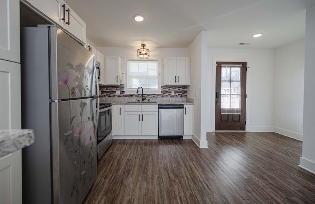 180 Nichols Dr, Woodbury, TN 37190