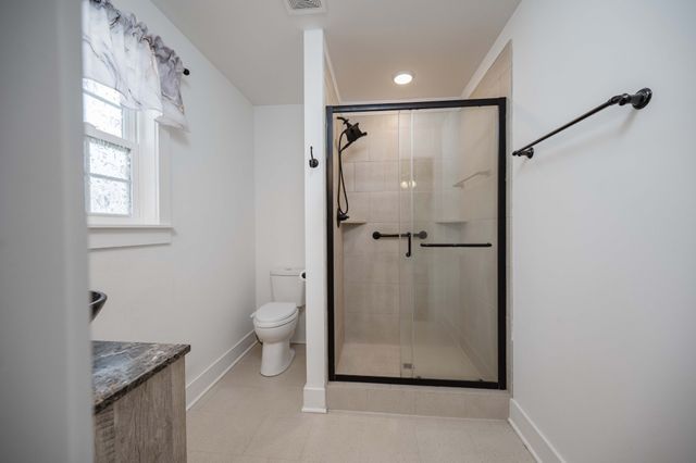 180 Nichols Dr, Woodbury, TN 37190