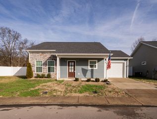180 Nichols Dr, Woodbury, TN 37190