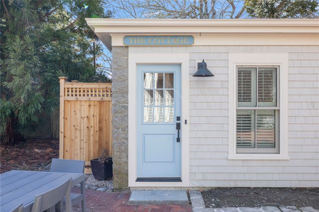89 Gibbs Avenue, Newport, RI 02840
