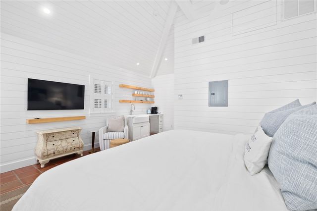 89 Gibbs Avenue, Newport, RI 02840