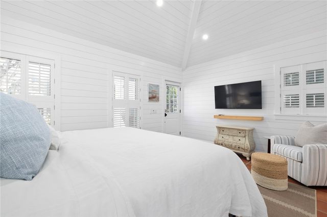 89 Gibbs Avenue, Newport, RI 02840