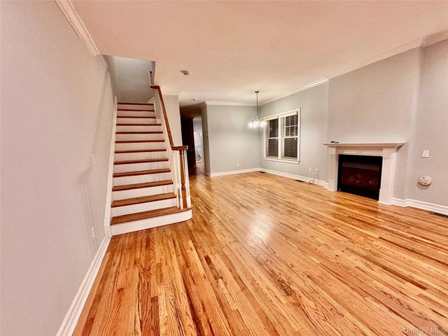 1 Owen Street B, Westbury, NY 11590