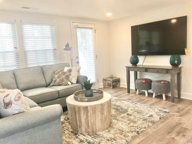 402 14th Ave. S, Myrtle Beach, SC 29577