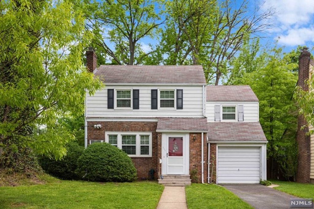 117 Van Buren Avenue, Teaneck, NJ 07666