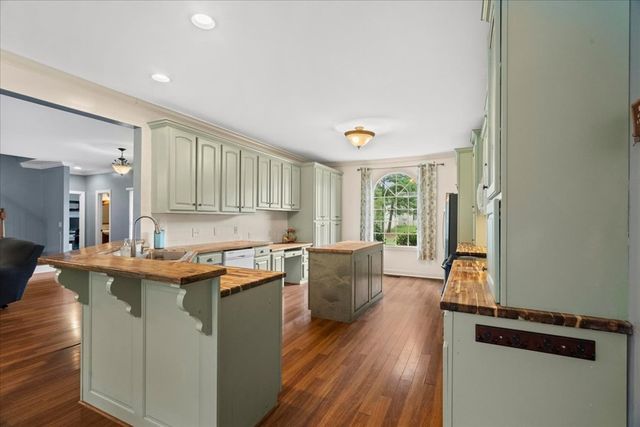 758 Central Way, Chatsworth, GA 30705