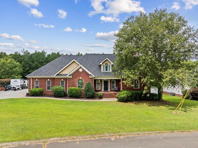 758 Central Way, Chatsworth, GA 30705