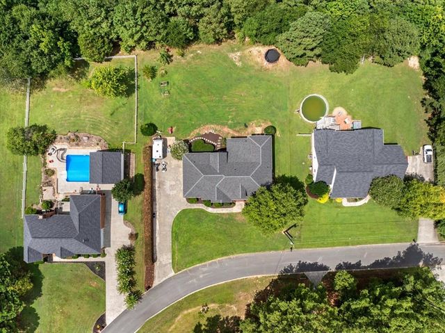 758 Central Way, Chatsworth, GA 30705