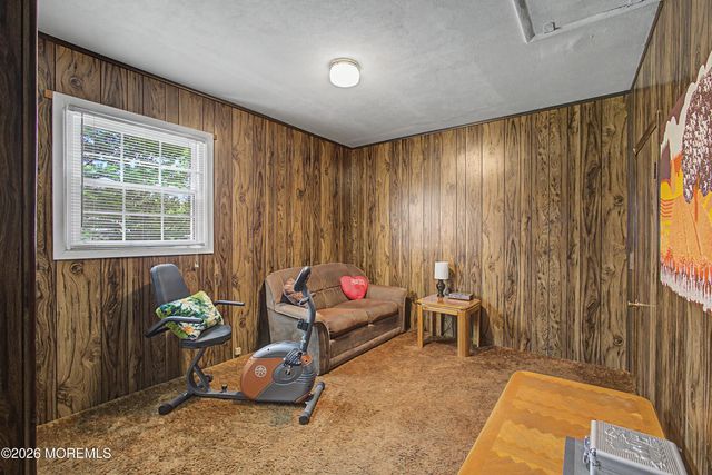 14 Mcintosh Lane, Manalapan, NJ 07726