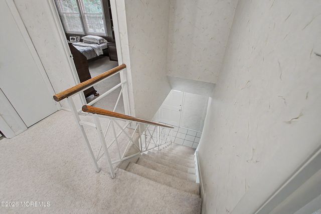 14 Mcintosh Lane, Manalapan, NJ 07726