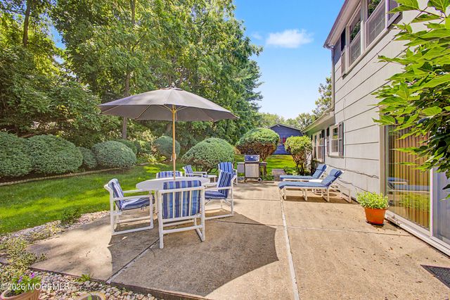14 Mcintosh Lane, Manalapan, NJ 07726