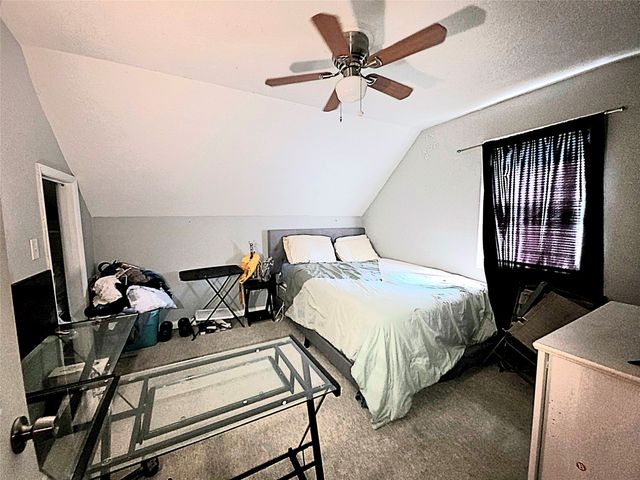 1009 E 4TH Street, Erie, PA 16507
