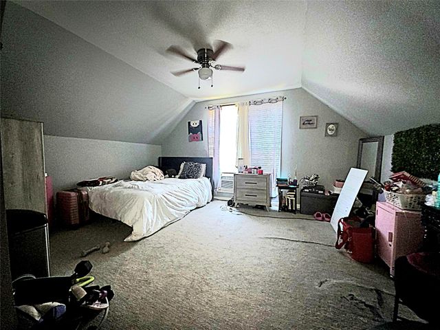 1009 E 4TH Street, Erie, PA 16507