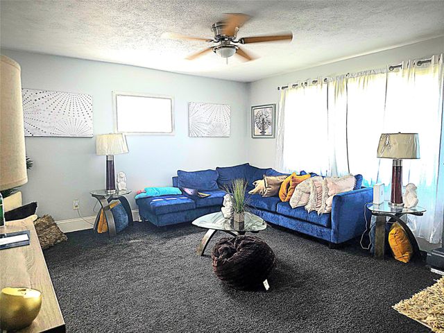 1009 E 4TH Street, Erie, PA 16507