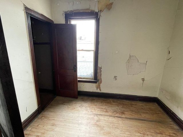 6556 S Laflin Street, Chicago, IL 60636