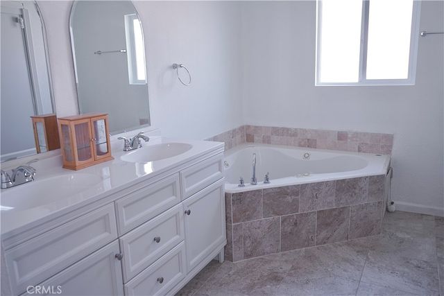 755 W Holguin, Lancaster, CA 93534