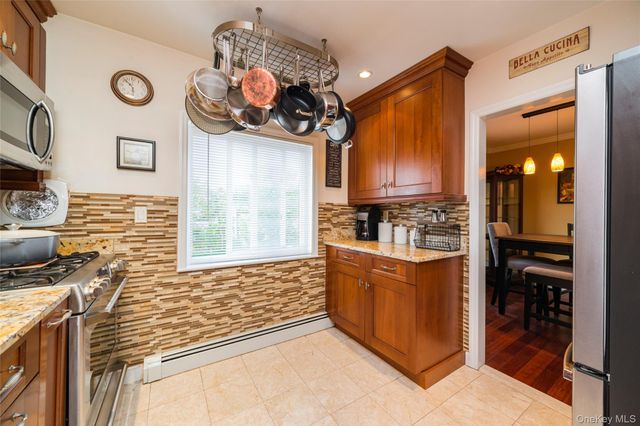 838 Pelhamdale Avenue 2H, New Rochelle, NY 10801